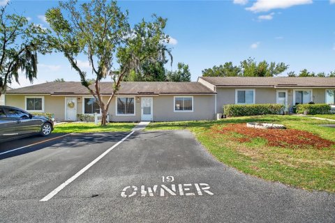 Condo in Tavares, Florida, 3 bedrooms  № 1881023 - photo 2