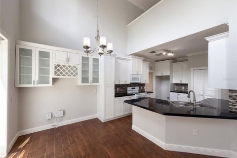 Villa ou maison à vendre à Kissimmee, Floride: 4 chambres, 246.93 m2 № 2399483 - photo 2