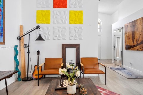 House in Pembroke Pines, Florida 3 bedrooms, 174.84 sq.m. № 1923193 - photo 15