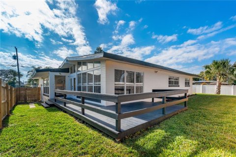 House in Ormond Beach, Florida 3 bedrooms, 149.11 sq.m. № 2127836 - photo 5