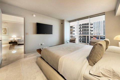 Купить кондоминиум в Халландейл-Бич, Флорида 2 спальни, 124.21м2, № 2012477 - фото 26