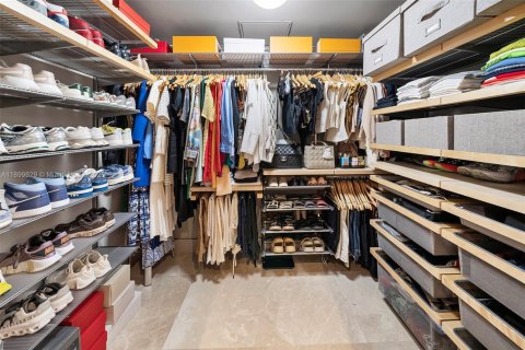 Купить кондоминиум в Халландейл-Бич, Флорида 2 спальни, 124.21м2, № 2012477 - фото 6