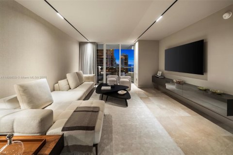 Купить кондоминиум в Халландейл-Бич, Флорида 2 спальни, 124.21м2, № 2012477 - фото 18