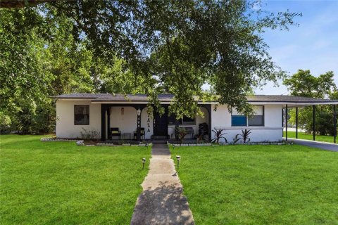 Villa ou maison à vendre à Deltona, Floride: 3 chambres, 141.95 m2 № 2389389 - photo 2