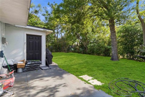 Villa ou maison à vendre à Deltona, Floride: 3 chambres, 141.95 m2 № 2389389 - photo 17