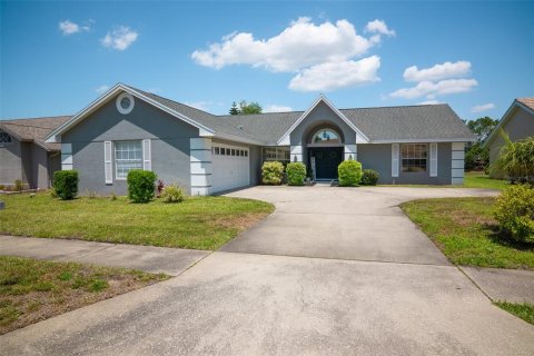 House in Hudson, Florida 3 bedrooms, 182.83 sq.m. № 1659359 - photo 1