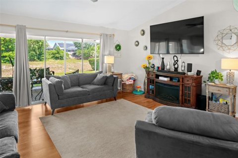 House in Hudson, Florida 3 bedrooms, 182.83 sq.m. № 1659359 - photo 4
