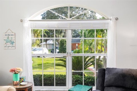 House in Lutz, Florida 3 bedrooms, 139.45 sq.m. № 1883560 - photo 9