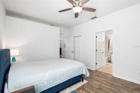 House in Lutz, Florida 3 bedrooms, 139.45 sq.m. № 1883560 - photo 16