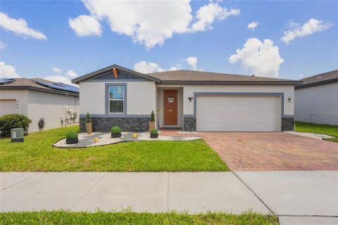 Casa en venta en Haines City, Florida, 4 dormitorios, 169.36 m2 № 1801627 - foto 1