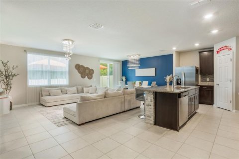 Casa en venta en Haines City, Florida, 4 dormitorios, 169.36 m2 № 1801627 - foto 10
