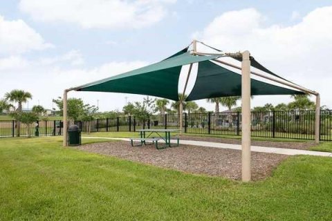 Casa en venta en Haines City, Florida, 4 dormitorios, 169.36 m2 № 1801627 - foto 25