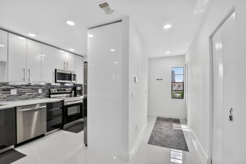 Condo in Boca Raton, Florida, 2 bedrooms  № 1951634 - photo 5