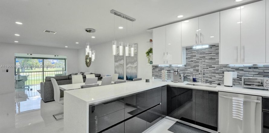 Condo in Boca Raton, Florida, 2 bedrooms  № 1951634