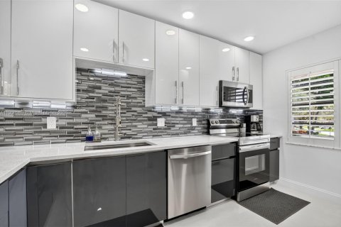 Condo in Boca Raton, Florida, 2 bedrooms  № 1951634 - photo 3