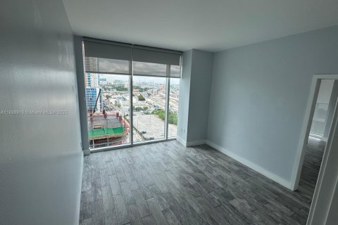 Condo in Miami, Florida, 2 bedrooms  № 2060751 - photo 22