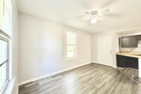 Immobilier commercial à vendre à Saint Petersburg, Floride: 12 chambres, 303.98 m2 № 2234651 - photo 14