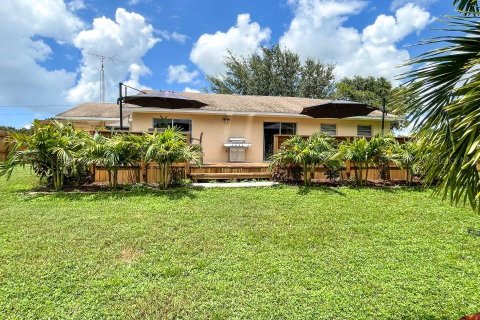 House in Lake Placid, Florida 3 bedrooms, 168.8 sq.m. № 1804018 - photo 2