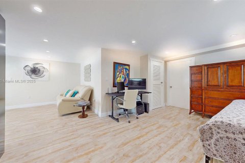 House in Key Largo, Florida 3 bedrooms, 243.87 sq.m. № 1867464 - photo 5