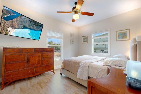 House in Key Largo, Florida 3 bedrooms, 243.87 sq.m. № 1867464 - photo 30