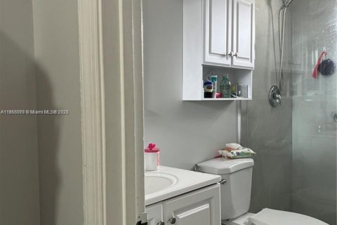 Condo in Sunrise, Florida, 3 bedrooms  № 1889065 - photo 15