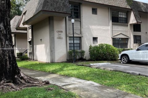 Condo in Sunrise, Florida, 3 bedrooms  № 1889065 - photo 20