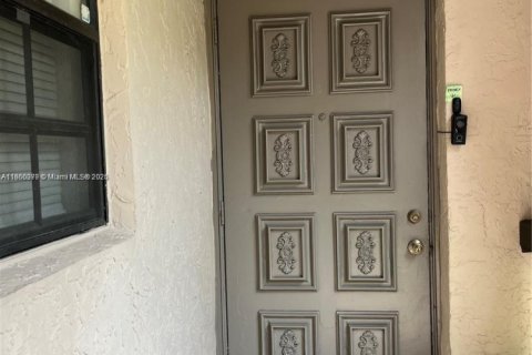 Condo in Sunrise, Florida, 3 bedrooms  № 1889065 - photo 3