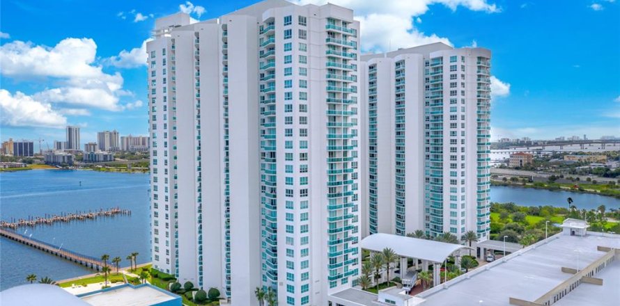 Condo à Holly Hill, Floride, 3 chambres  № 1544464