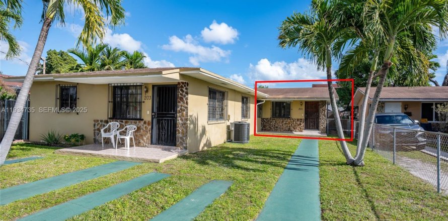 Casa en Miami, Florida 3 dormitorios, 183.48 m2 № 1992931