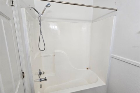 House in Bradenton, Florida 3 bedrooms, 98.1 sq.m. № 2393971 - photo 10