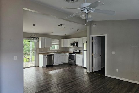 House in Bradenton, Florida 3 bedrooms, 98.1 sq.m. № 2393971 - photo 2