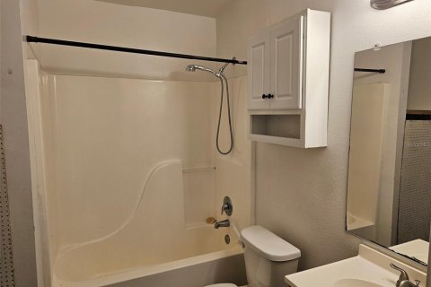 House in Bradenton, Florida 3 bedrooms, 98.1 sq.m. № 2393971 - photo 14