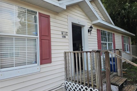 House in Bradenton, Florida 3 bedrooms, 98.1 sq.m. № 2393971