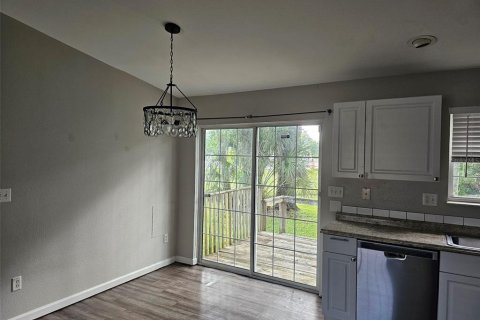House in Bradenton, Florida 3 bedrooms, 98.1 sq.m. № 2393971 - photo 5