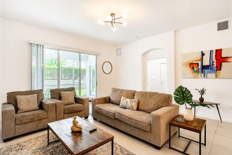 Copropriété à vendre à Davenport, Floride: 2 chambres, 128.95 m2 № 2429643 - photo 4