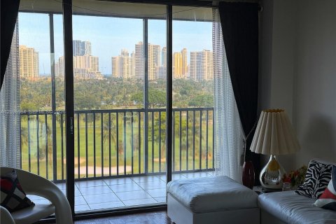 Condo in Aventura, Florida, 1 bedroom  № 2086780 - photo 14