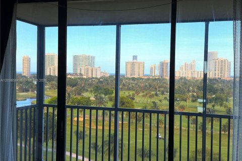 Condo in Aventura, Florida, 1 bedroom  № 2086780 - photo 20