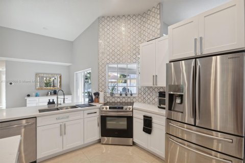 Casa en venta en Weston, Florida, 5 dormitorios, 241.92 m2 № 1790492 - foto 11