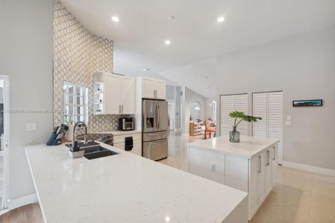 Casa en venta en Weston, Florida, 5 dormitorios, 241.92 m2 № 1790492 - foto 14