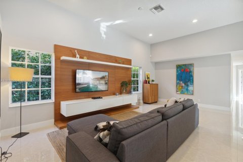 Casa en venta en Weston, Florida, 5 dormitorios, 241.92 m2 № 1790492 - foto 26