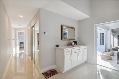 Casa en venta en Weston, Florida, 5 dormitorios, 241.92 m2 № 1790492 - foto 16