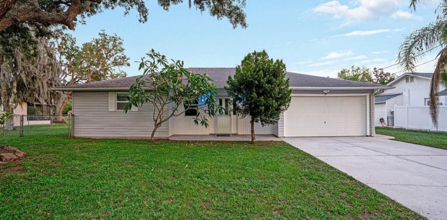 Villa ou maison à New Port Richey, Floride 3 chambres, 178.37 m2 № 2129055