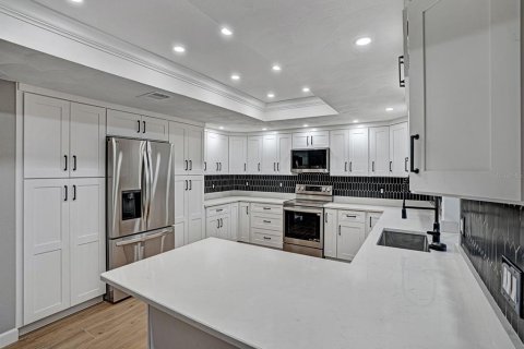 Villa ou maison à vendre à New Port Richey, Floride: 3 chambres, 178.37 m2 № 2129055 - photo 9