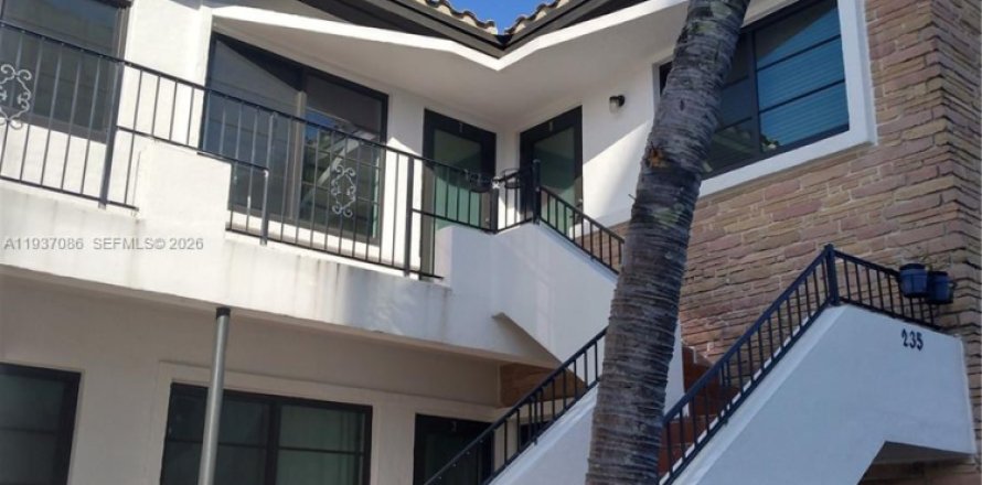 Apartamento en Miami Beach, Florida 1 dormitorio, 78.97 m2 № 1995163