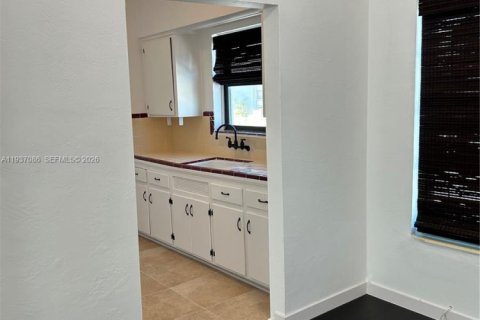 Apartamento en alquiler en Miami Beach, Florida, 1 dormitorio, 78.97 m2 № 1995163 - foto 6