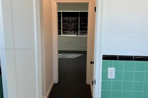 Apartamento en alquiler en Miami Beach, Florida, 1 dormitorio, 78.97 m2 № 1995163 - foto 18