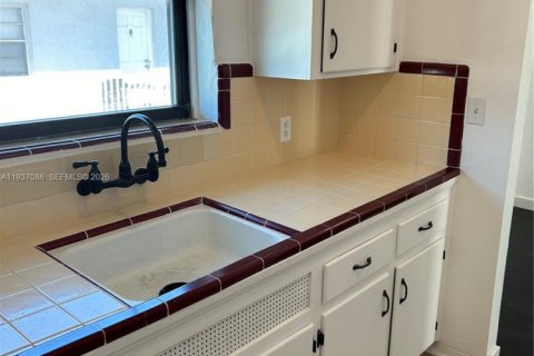 Apartamento en alquiler en Miami Beach, Florida, 1 dormitorio, 78.97 m2 № 1995163 - foto 12