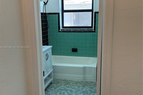 Apartamento en alquiler en Miami Beach, Florida, 1 dormitorio, 78.97 m2 № 1995163 - foto 15