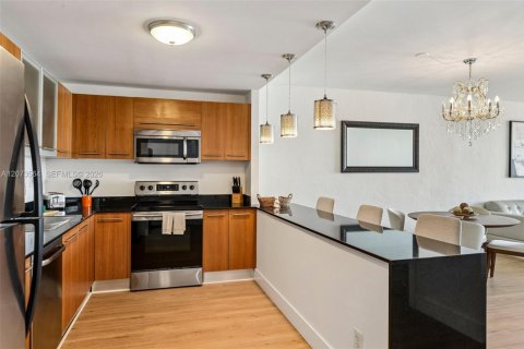 Condo in Sunny Isles Beach, Florida, 1 bedroom  № 2316059 - photo 26