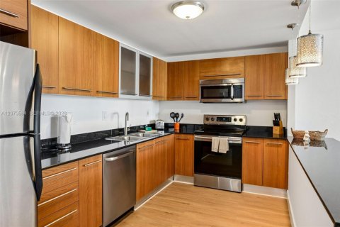 Condo in Sunny Isles Beach, Florida, 1 bedroom  № 2316059 - photo 27